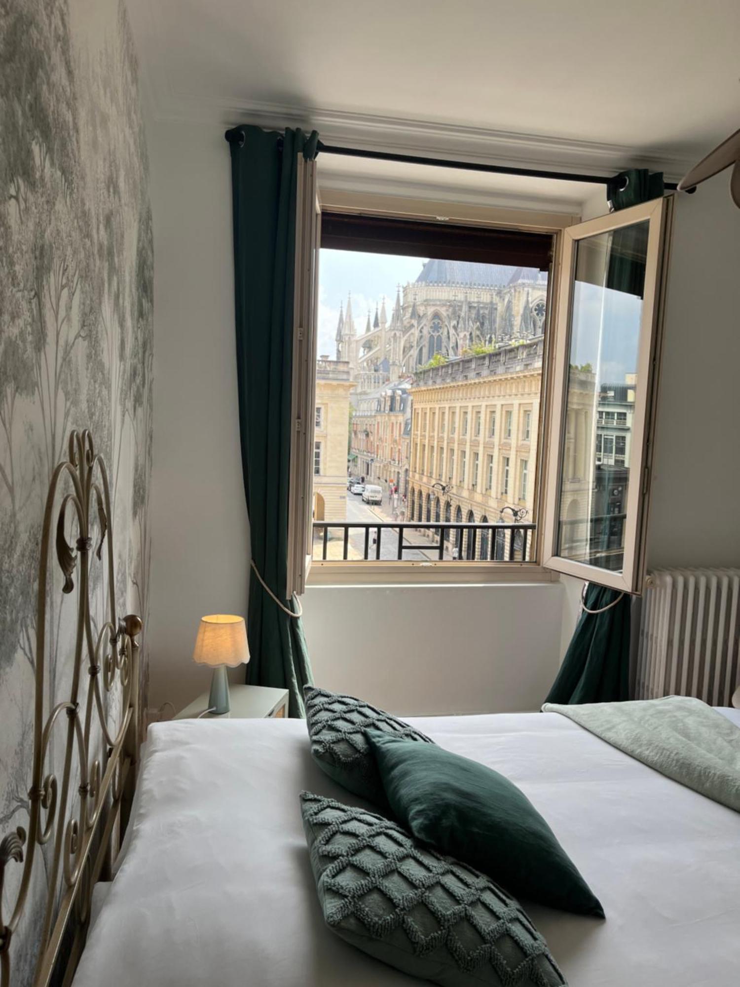 Royal Home, Hypercentre Reims Avec Vue Cathedrale エクステリア 写真
